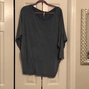 Blue comfy partial long sleeved shirt